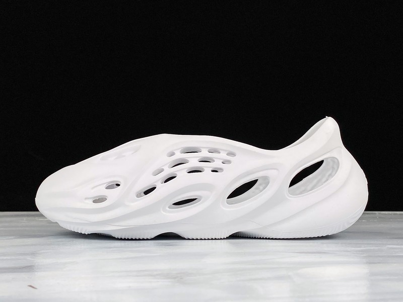 adidas Yeezy Foam Runner Slide white [2021050619] - $105.00 : Rose ...